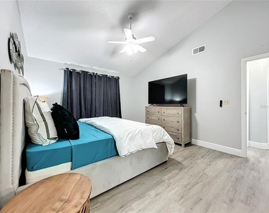 2731 N Poinciana Boulevard - Photo Thumbnail 76