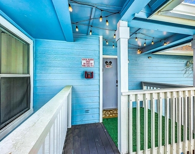2731 N Poinciana Boulevard - Photo Thumbnail 15