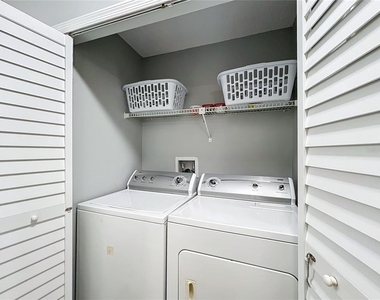 2731 N Poinciana Boulevard - Photo Thumbnail 56