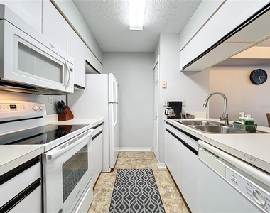 2731 N Poinciana Boulevard - Photo Thumbnail 45