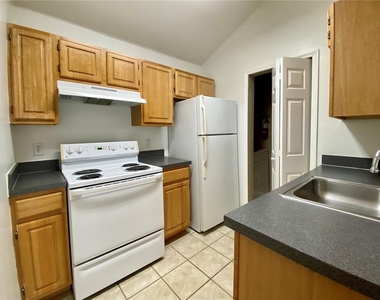 3364 Westchester Square Boulevard - Photo Thumbnail 3