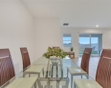 1098 Boardwalk Place - Photo Thumbnail 24
