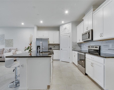 1098 Boardwalk Place - Photo Thumbnail 6
