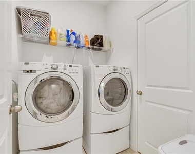 1098 Boardwalk Place - Photo Thumbnail 12