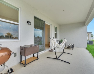 1098 Boardwalk Place - Photo Thumbnail 31