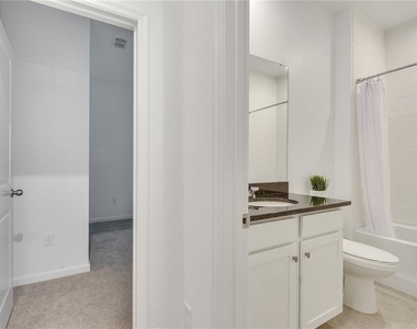 1098 Boardwalk Place - Photo Thumbnail 13