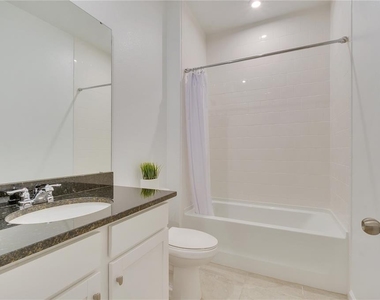 1098 Boardwalk Place - Photo Thumbnail 11