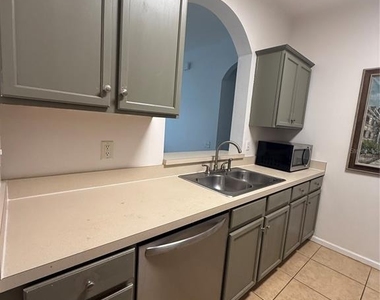 6214 Stevenson Drive - Photo Thumbnail 13