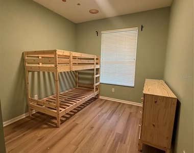 6214 Stevenson Drive - Photo Thumbnail 19