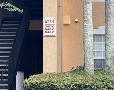6214 Stevenson Drive - Photo Thumbnail 8