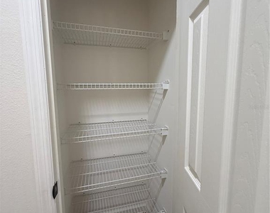 6214 Stevenson Drive - Photo Thumbnail 24