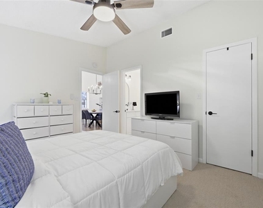 250 Homewood Avenue - Photo Thumbnail 17