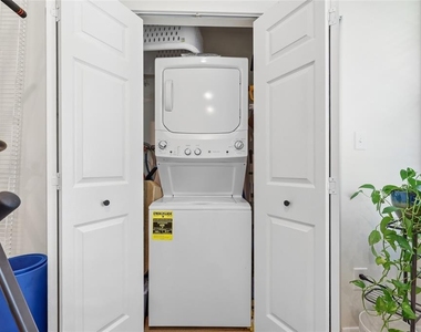 250 Homewood Avenue - Photo Thumbnail 23
