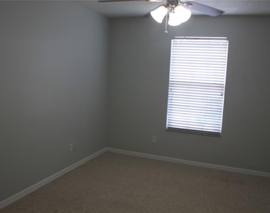 669 Cresting Oak Circle - Photo Thumbnail 10
