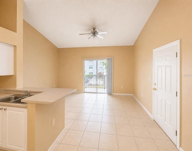 1218 Bermuda Lakes Lane - Photo Thumbnail 3