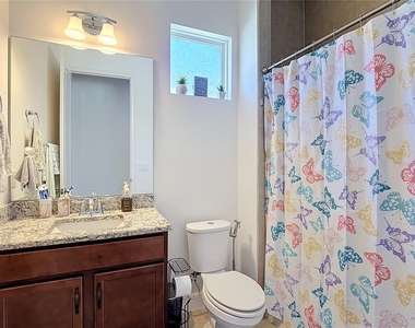 2720 Greenlands Street - Photo Thumbnail 18