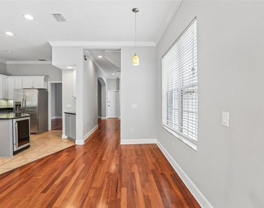 502 S Lincoln Avenue - Photo Thumbnail 11
