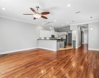 502 S Lincoln Avenue - Photo Thumbnail 7