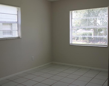 703 Michigan Court - Photo Thumbnail 8