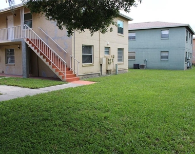 703 Michigan Court - Photo Thumbnail 10