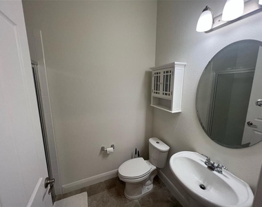 8794 Crescendo Avenue - Photo Thumbnail 9