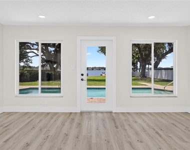 1225 Hoffner Avenue - Photo Thumbnail 8