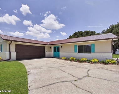 1225 Hoffner Avenue - Photo Thumbnail 1