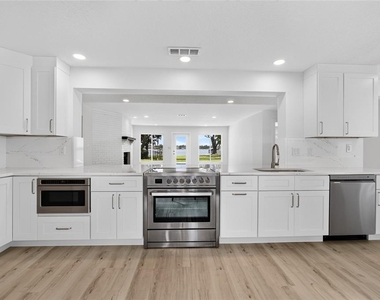 1225 Hoffner Avenue - Photo Thumbnail 3