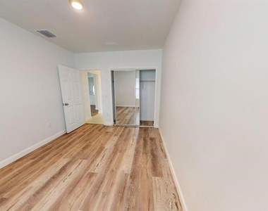 6217 Jason Street - Photo Thumbnail 11