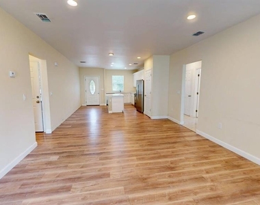 6217 Jason Street - Photo Thumbnail 3