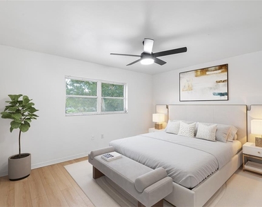 6262 Emerson Avenue S - Photo Thumbnail 4