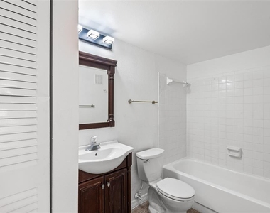 6262 Emerson Avenue S - Photo Thumbnail 5