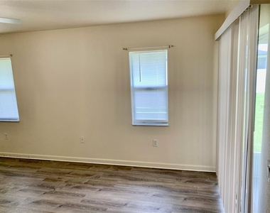 8310 Delk Avenue - Photo Thumbnail 16