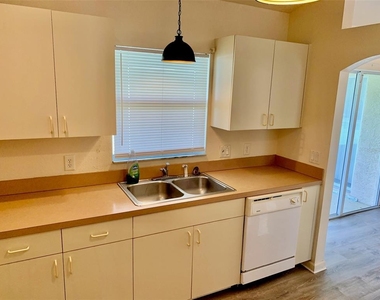 8310 Delk Avenue - Photo Thumbnail 12