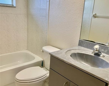 8310 Delk Avenue - Photo Thumbnail 8
