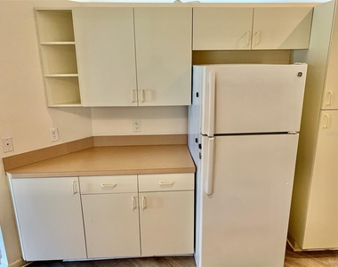 8310 Delk Avenue - Photo Thumbnail 13