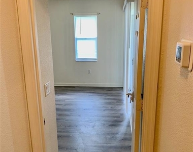 8310 Delk Avenue - Photo Thumbnail 15