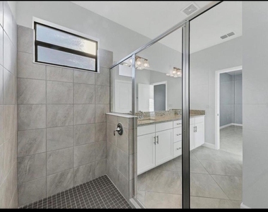 5127 Coral Reef Way - Photo Thumbnail 11