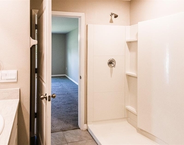 5185 Rocky Coast Place - Photo Thumbnail 20
