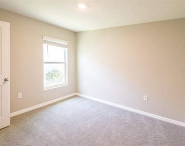 5185 Rocky Coast Place - Photo Thumbnail 22
