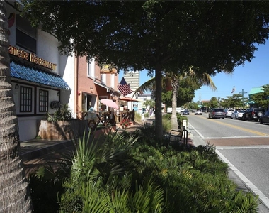 6006 Midnight Pass Road - Photo Thumbnail 49