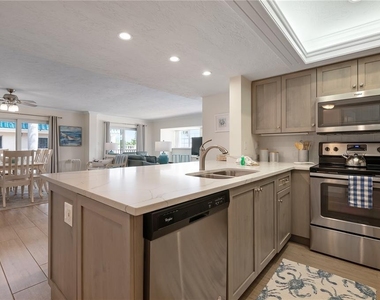 5963 Midnight Pass Road - Photo Thumbnail 11