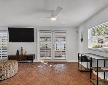 2469 Waldemere Street - Photo Thumbnail 8