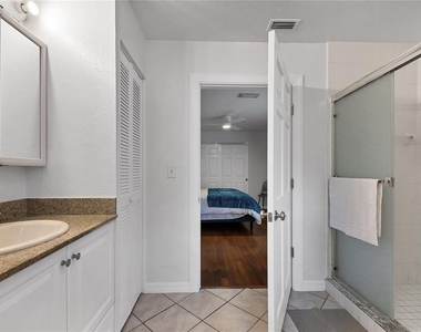 2469 Waldemere Street - Photo Thumbnail 17