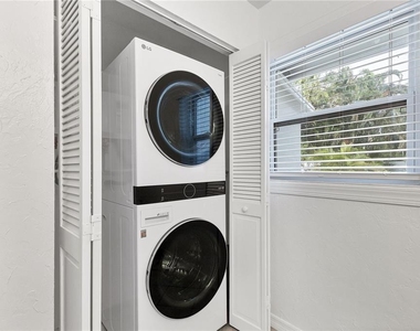 2469 Waldemere Street - Photo Thumbnail 14