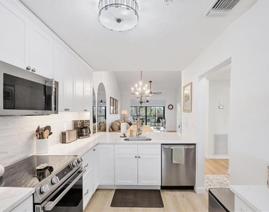 5737 Ashton Way - Photo Thumbnail 13