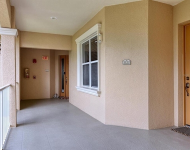 5122 Manorwood Drive - Photo Thumbnail 6