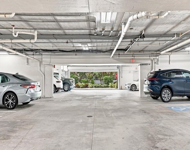 5122 Manorwood Drive - Photo Thumbnail 37