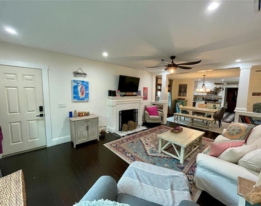 2703 10th Avenue W - Photo Thumbnail 6