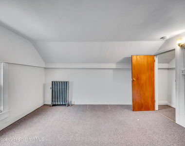 1020 Farber Court - Photo Thumbnail 14